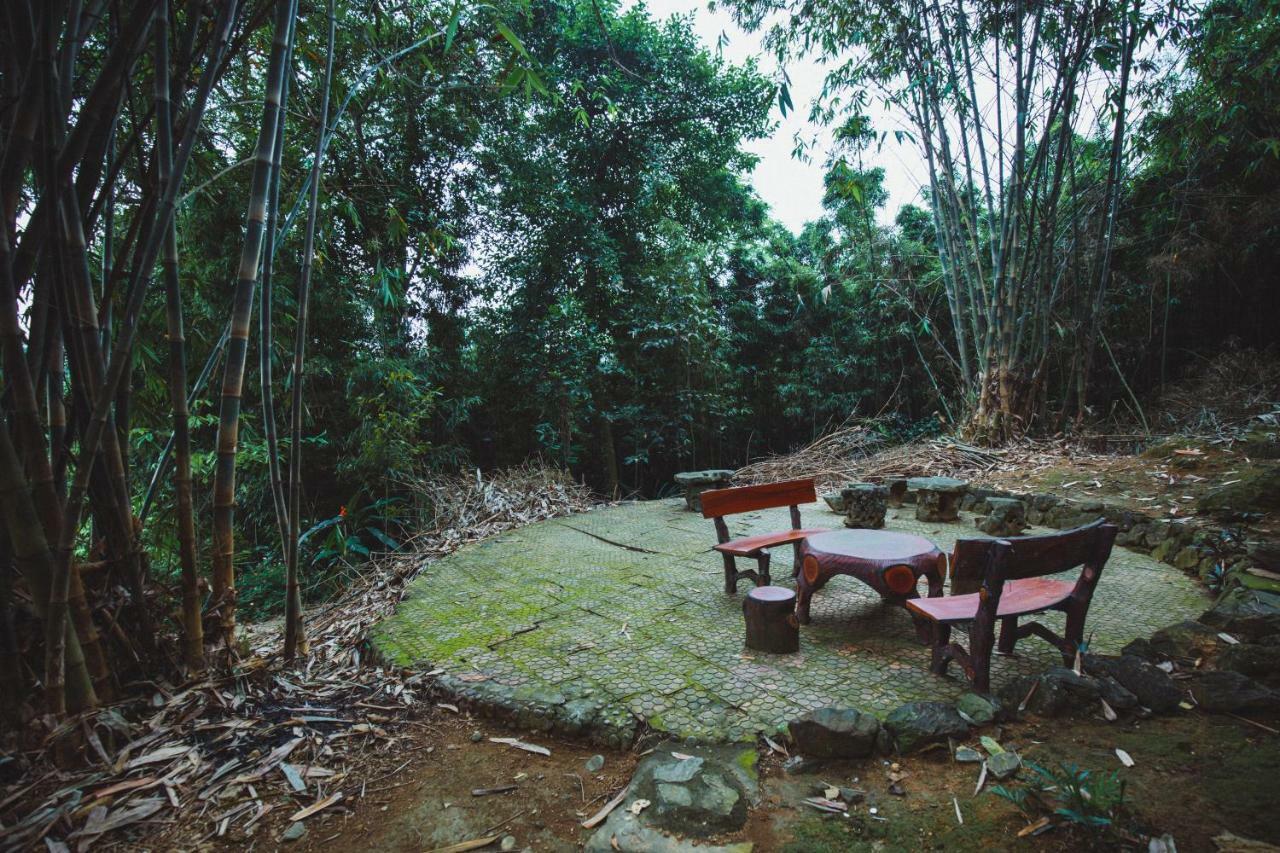 Nhà ở miền quê Bavi Homestead